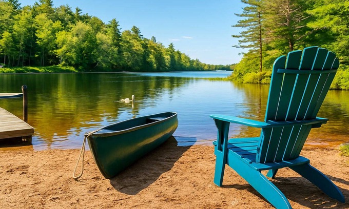 Belgrade Skihütte | Sunset Chalet | Lakefront Hot Tub Game Room