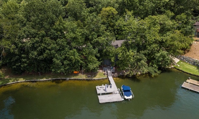 Jacksons' Gap Haus | Sunset Laurel by 360 Destinations