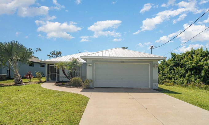 Rotonda Heights Haus | Sunset Summary: Cozy