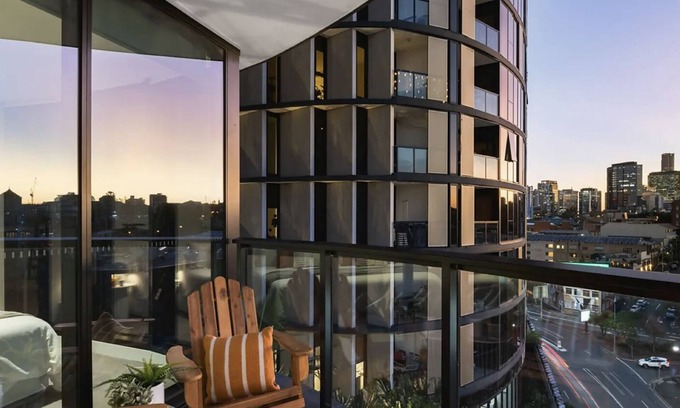 Fortitude Valley Wohnung | *SUNSET view RESORT apartment BEST location*