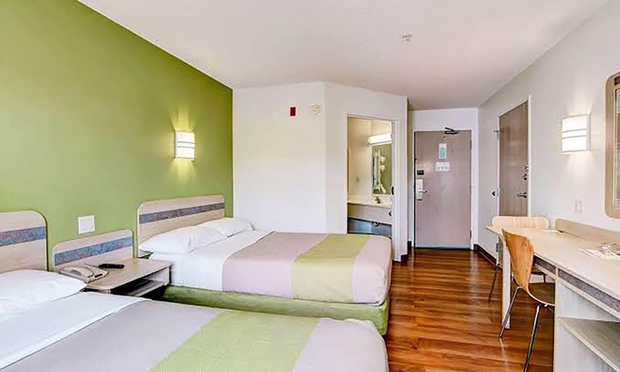 Aurora Hotel | Park Inn by Radisson, Aurora