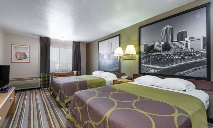 Bernalillo Hotel | Super 8 by Wyndham Bernalillo
