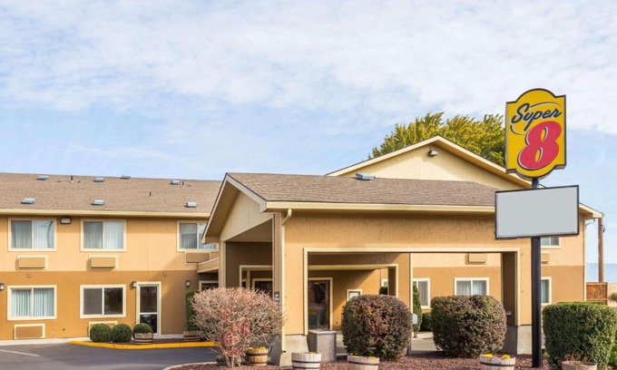 La Grande Hotel | Super 8 by Wyndham LaGrande