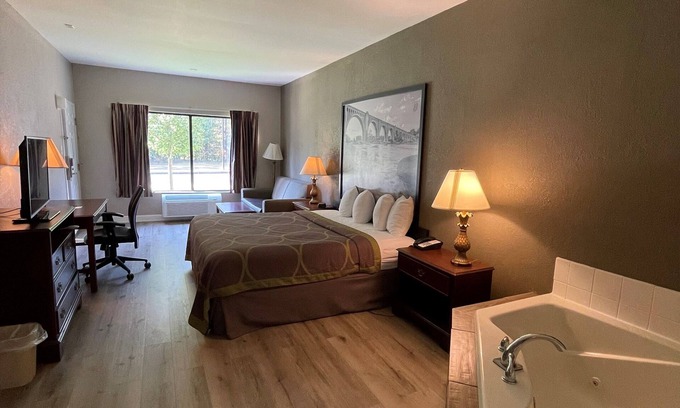 Petersburg Hotel | Super 8 by Wyndham Petersburg