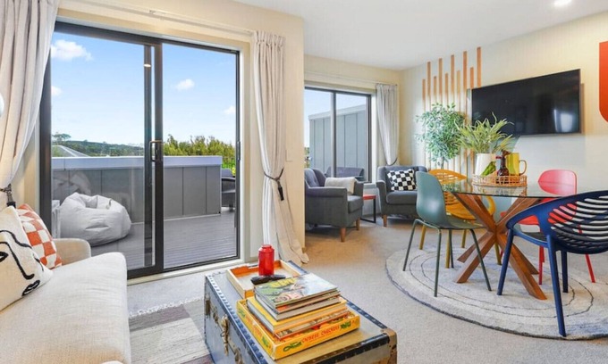 Albany Haus | Super Chic Apt nr Albany Mall | Carpark & Fibre