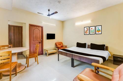 Chennai Hotel | Super Collection O Nanmangalam Lake Formerly Vasantham Guest House