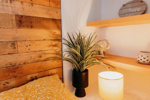 Caldicot Wohnung | Superb Guest Suite in Caldicot with Parking