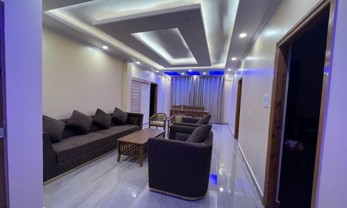Sanjauli Wohnung | Superb Luxury Three Bed Apartment