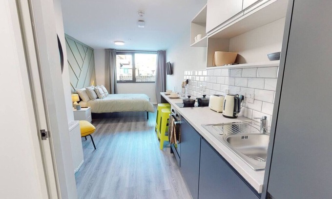 Middlesbrough Wohnung | Superb Studio Apartment, In the Heart of Middlesbrough with free secure parking