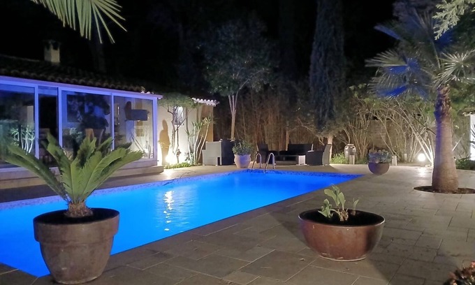 Vidauban Villa | Superb villa with pool, 3 bedrooms, 2 bathrooms, large living room.......