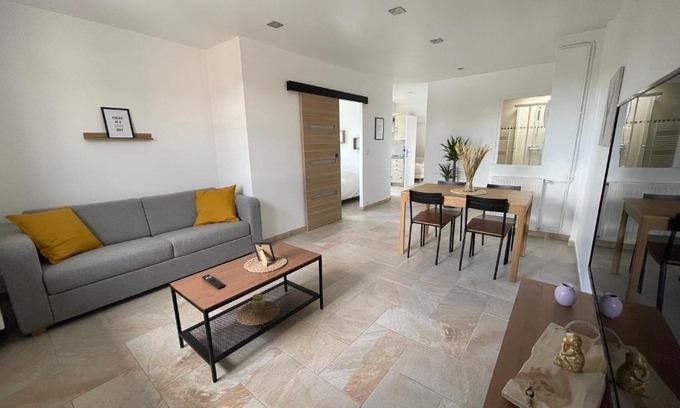 Ozoir-la-Ferriere Wohnung | Superbe T3 proche Paris & Disneyland