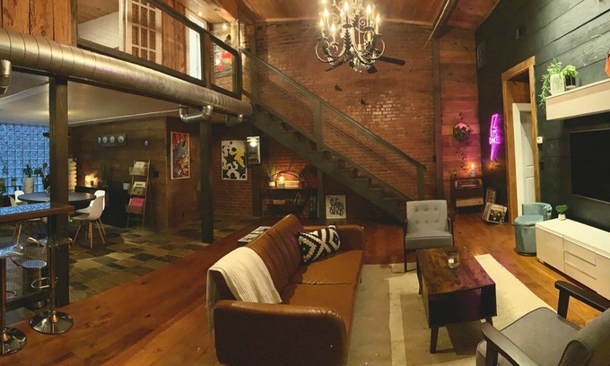Eatonton Haus | Supercool 2-Bedroom Modern Rustic Loft in Downtown Eatonton, Near Lake Oconee