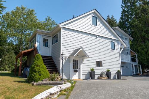 Ucluelet Wohnung | Surfs Inn Guesthouse & Cottages
