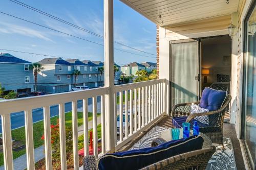 Long Bay Estates Wohnung | Surfside Beach Condo with Ocean Access and Balcony!