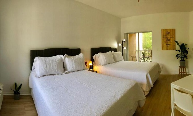 Port Saint Lucie Wohnung | Sweet Spot Studio in PGA Village 2 beds B