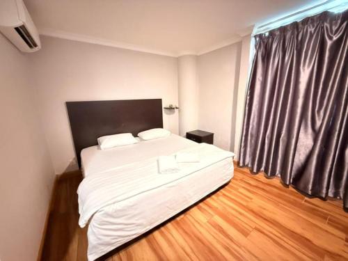 Nilai Hotel | Swing & Pillows - Dataran Nilai