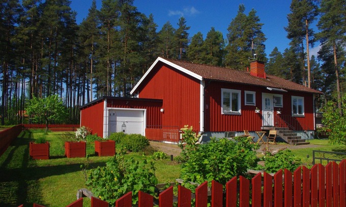 Hjaltevad Haus | Syllis Hus - Family-friendly Swedish house in Småland near Vimmerby