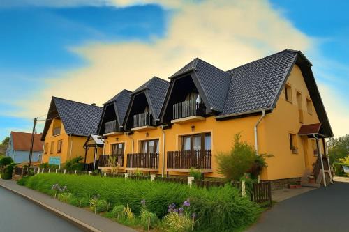 Buk Haus | Tóth Vendégház