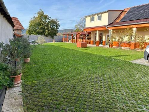 Paszto Wohnung | Tündérrózsa Vendégház Pásztó