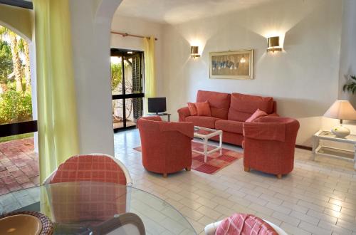 Alporchinhos Haus | T2 Holiday Cottage near the beach C225