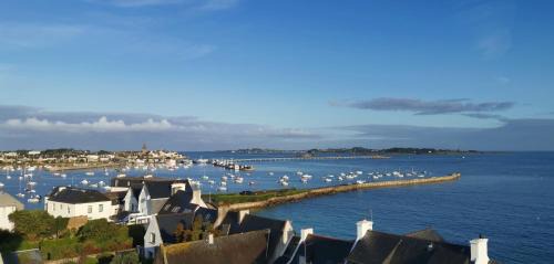 Roscoff Wohnung | T2, vue mer panoramique, 2 min à pied de la plage