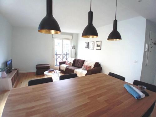 Houilles Wohnung | T3 en face de la gare, Terrasse-Rooftop, Parking