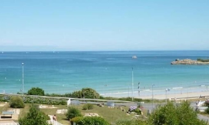 Trevou-Treguignec Wohnung | T3 Triplex, 2 separate Schlafzimmer, einen Garten und Panorama-Meerblick