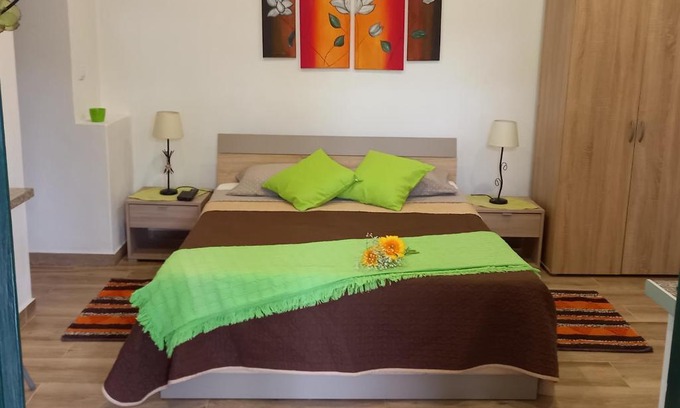 Tabua Haus | Tabua Village