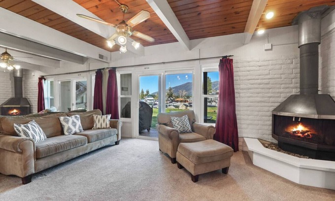 Tahoe Keys Haus | Tahoe Keys Townhouse with Boat Dock