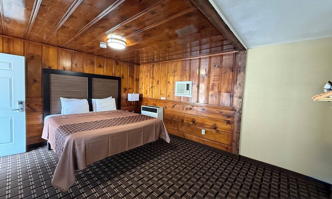 South Lake Tahoe Hotel | Tahoe Sands Inn