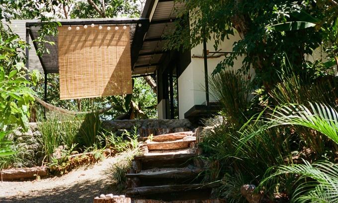 Playa Hermosa Cobano Haus | Take a break and unwind at this peaceful oasis.