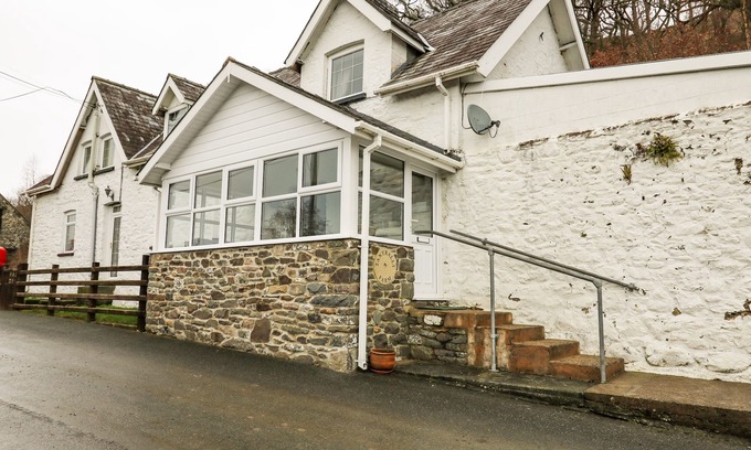 Builth Wells Hütte | Tanyrallt Farm, LLANAFAN FAWR