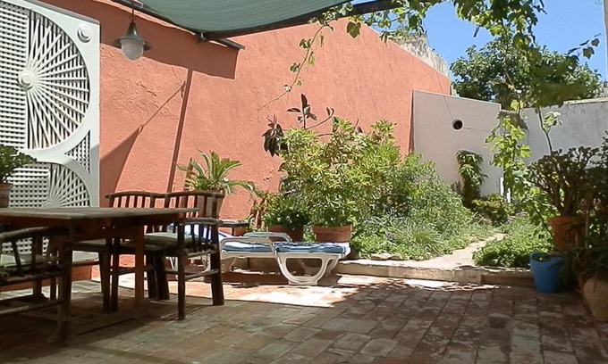 Tavira Kabine | Tavira Townhome with private Garden