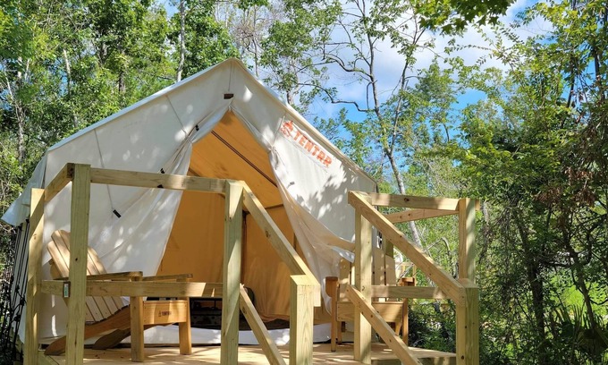 Springfield Wohnmobilvermietung | Tentrr State Park Site - Louisiana Tickfaw State Park - Woodland H - Single Camp