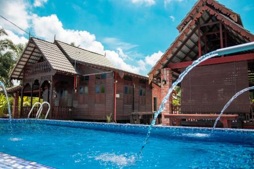 Kuala Langat District Haus | Teratak Sarah Guesthouse