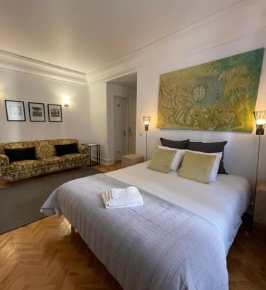 Sao Joao de Deus Haus | That Place For U - Suite Vintage