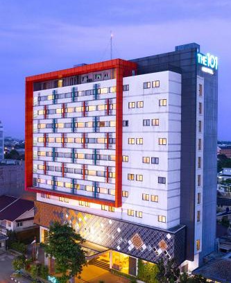 Palembang Hotel | THE 1O1 Palembang Rajawali