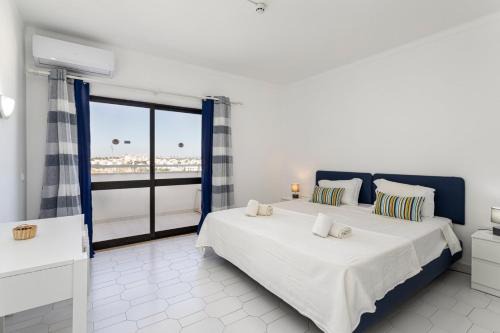 Correeira Wohnung | The Albufeira Concierge - Pool & Sunset Balconies