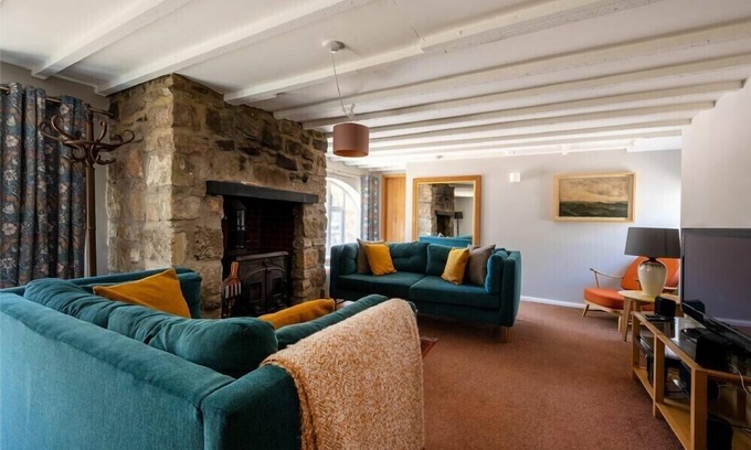 Waren Mill Hütte | THE ARCHES, pet friendly, with open fire in Bamburgh