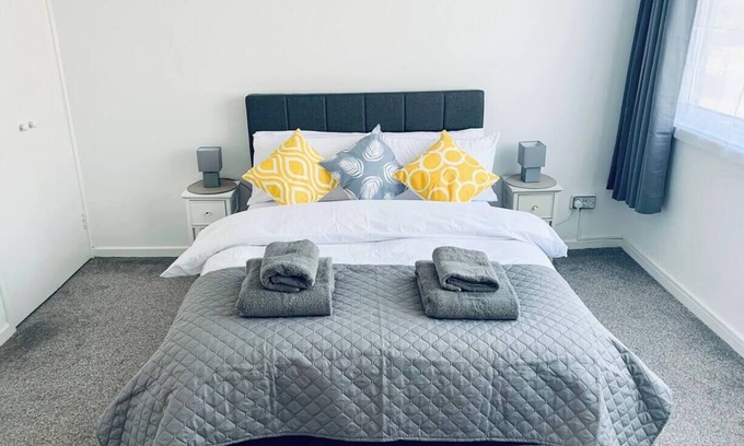 Aylesbury Wohnung | The Aylesbury Apartment | Contractors & Holidays