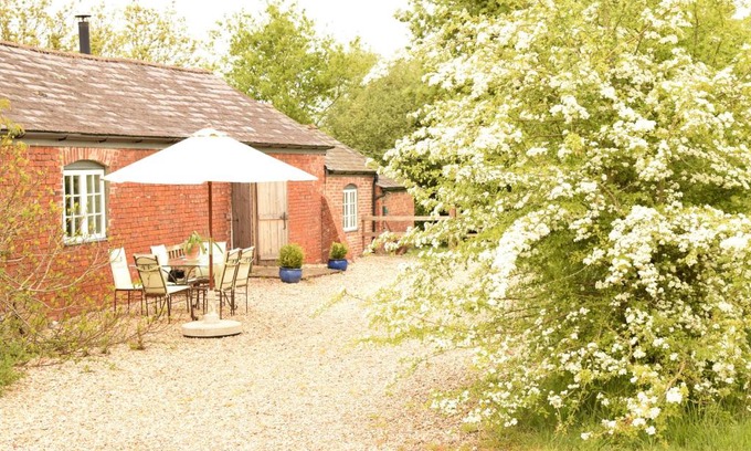 Pulham Haus | The Barn, Ridouts Farm