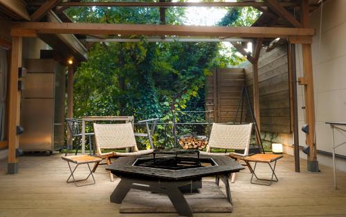 Miyakami Kabine | The BASE GLAMPING YUGAWARA