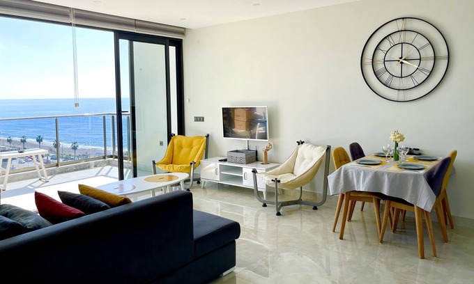 Mahmutlar Eigentumswohnung | The Beach Haven/1+1 coastline apt/Free WiFi/Elecđ