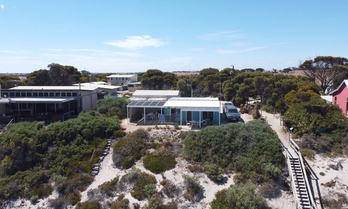 Para Wurlie Haus | The Beach Shack - Point Souttar