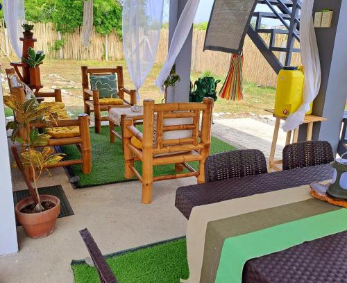Lucap Haus | The Beaulah Overlooking Cozy Hideaway in Hundred Islands