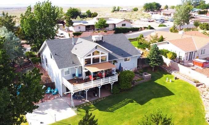 Holbrook Haus | Das Vogelnest an der Route 66 Großartige Lage direkt an der I-40