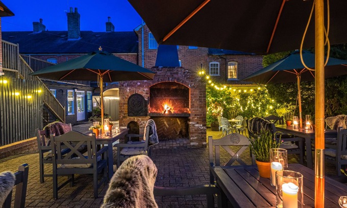 Long Melford Hotel | The Black Lion, Long Melford