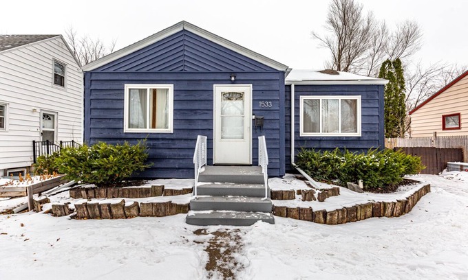Fargo Haus | The Blue Cottage Blocks from NDSU - Furnished & Ready For You!