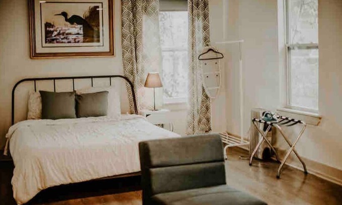 East Memphis Wohnung | The Blue Heron - elegantes Stadtstudio im Stadtzentrum