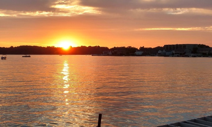 La Porte Hotel | The Blue Heron Inn